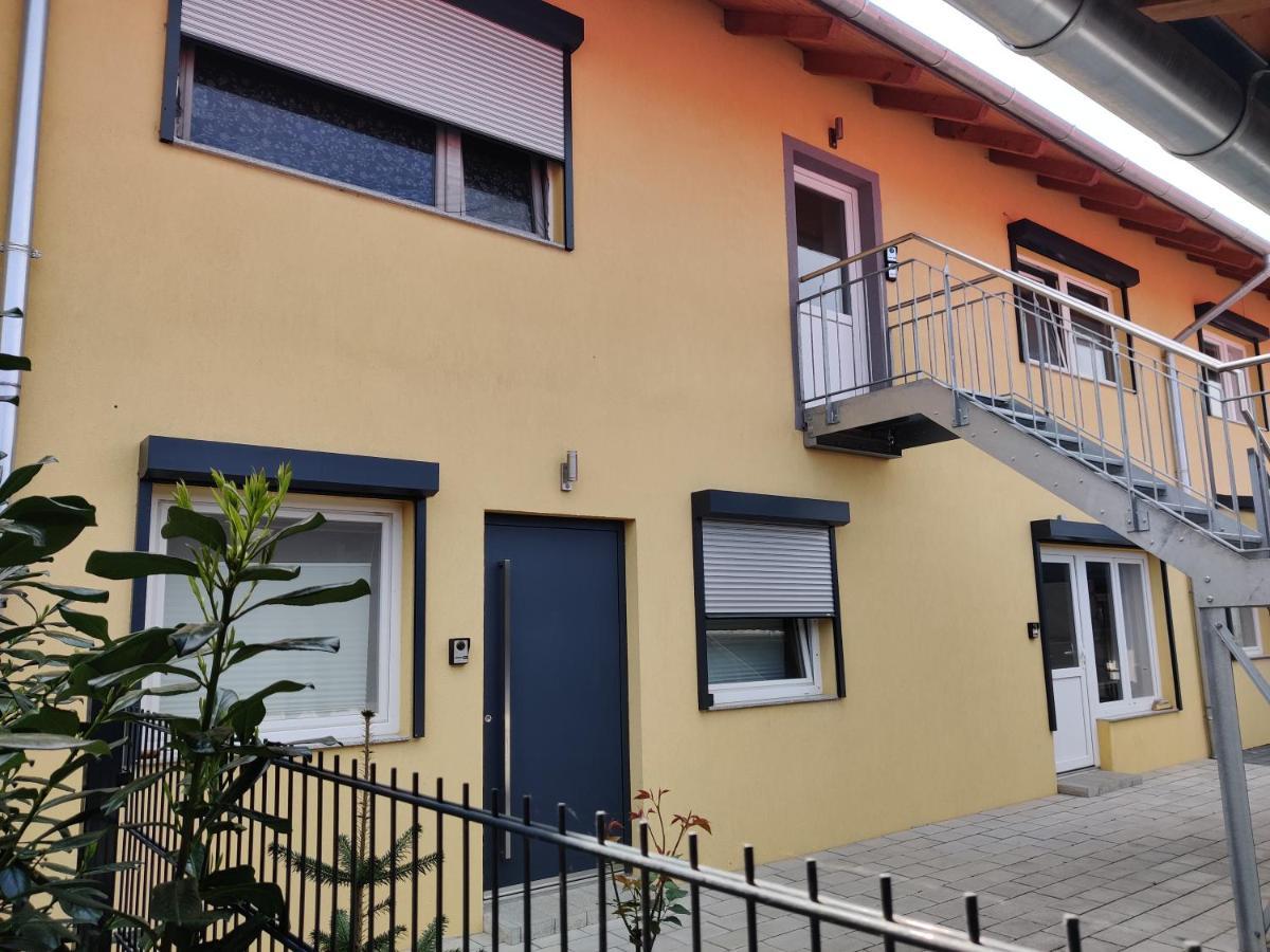 Apartmán Ebenerdig Mit Terrasse & Garten, Wlan & Parkplatz! Self Check-In & Check-Out! Schwedenofen! Auggen Exteriér fotografie